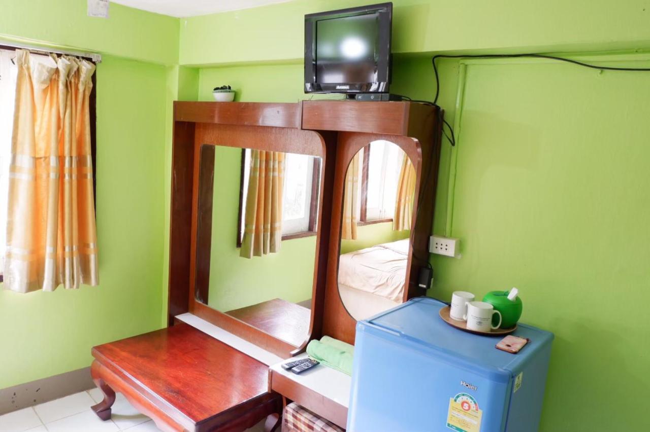 Chokchai Hotel 사이 욕 외부 사진